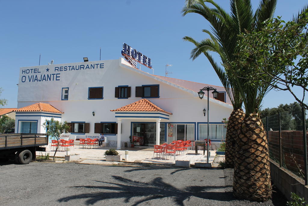 "O Viajante" Low Cost Hotel Естремос Екстериор снимка