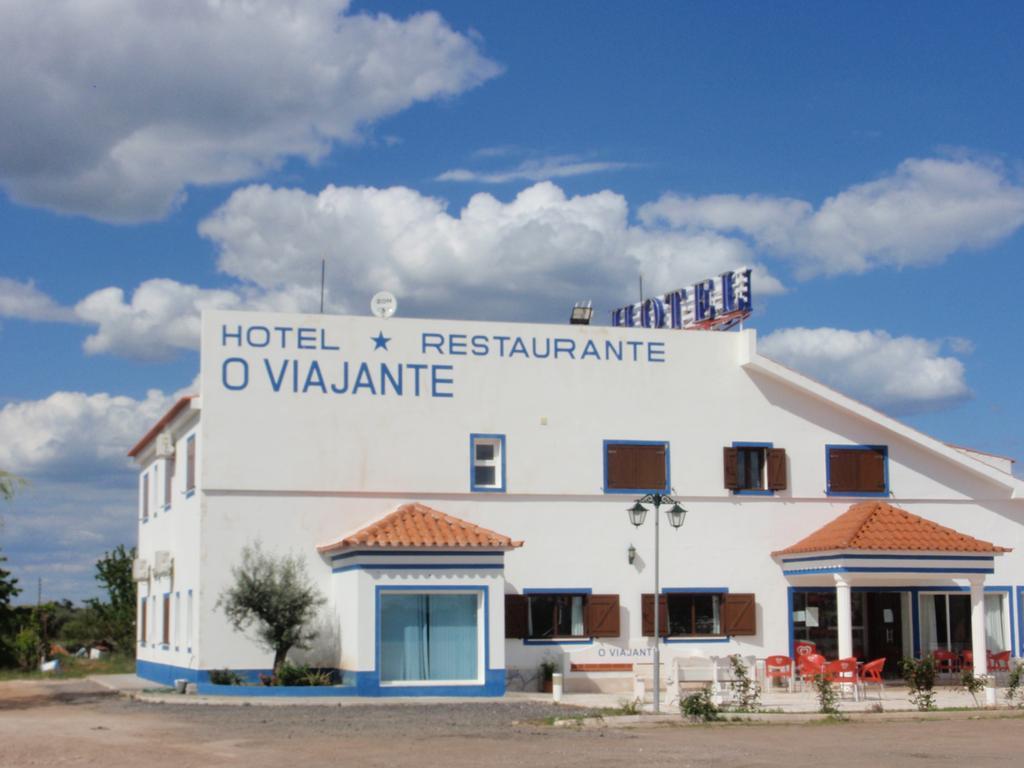 "O Viajante" Low Cost Hotel Естремос Екстериор снимка