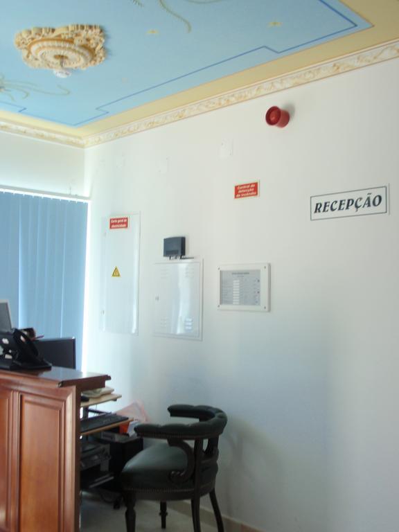 "O Viajante" Low Cost Hotel Естремос Екстериор снимка