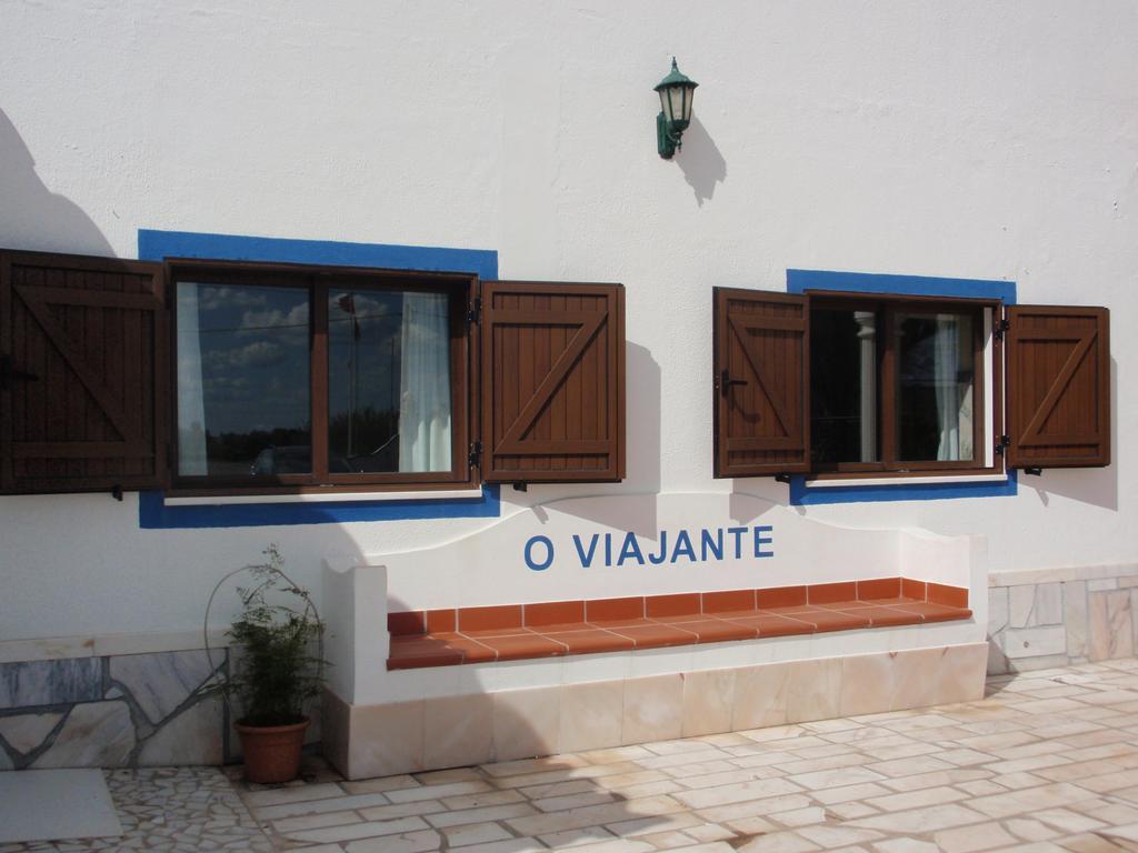 "O Viajante" Low Cost Hotel Естремос Екстериор снимка