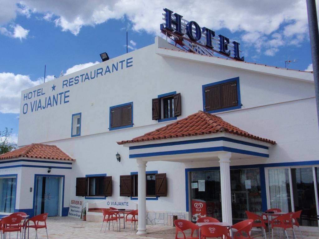 "O Viajante" Low Cost Hotel Естремос Екстериор снимка